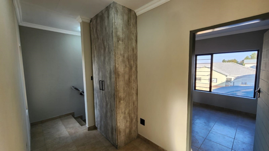 3 Bedroom Property for Sale in Waterval East North West
